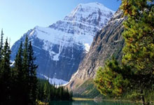 前往沙特？记者：前纽卡和曼联总监阿什沃斯正和利雅得胜利谈判.